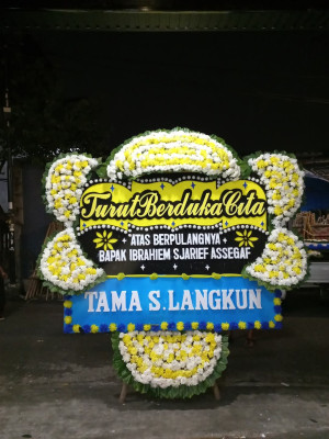 Papan Bunga Duka di Srimartani